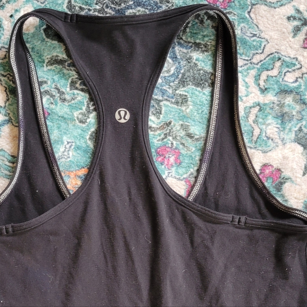 lululemon black tank top